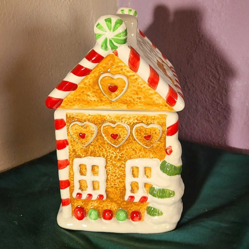 Houston Harvest Gingerbread House Cookie Jar Christmas Holiday Ceramic 4233